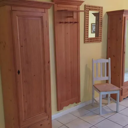 Grosse Mit Sauna Kamin Terrasse Auf 110 Qm * Schloß Holte-Stukenbrock