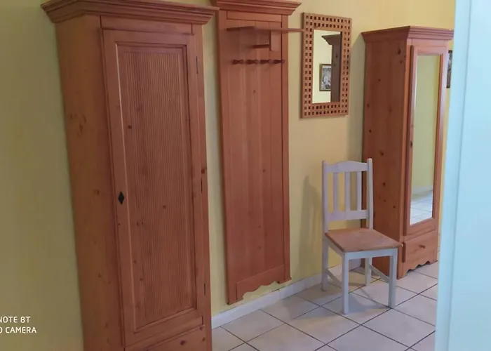 Grosse Mit Sauna Kamin Terrasse Auf 110 Qm * Schloß Holte-Stukenbrock